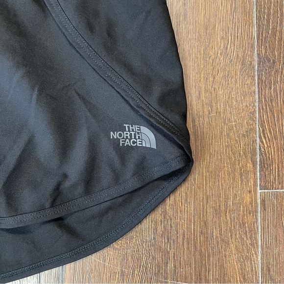 The North Face Black Athletic Shorts Lightweight Moisture-Wicking Design SZ MED - Picture 2 of 6